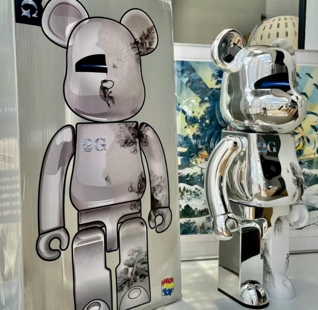 ส่งต่อ Bearbrick สีเงินสวย ขนาด 400% 2