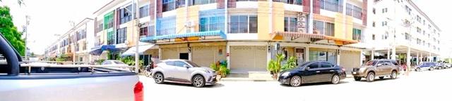 เซ็นทรัลมหาชัย ตลาดสดลีลา 900 ม. ถ.เอกชัย-บางบอน พระราม 2 อาคารพาณิชย์ 3 ชั้น 18 ตร.วา. 220 ตร.ม. โฮมออฟฟิ 3 นอน 3 น้ำ 4