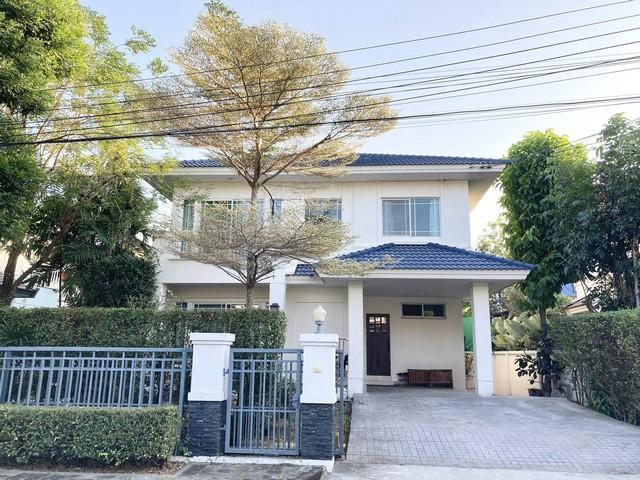 P673 ให้เช่าบ้านเดี่ยว 2 ชั้น มัณฑนา อ่อนนุช–วงแหวน 1 ถ. สุขาภิบาล 2 ตกแต่งพร้อมเข้าอยู่ ร่มรื่น เหมาะพักอาศัย 1