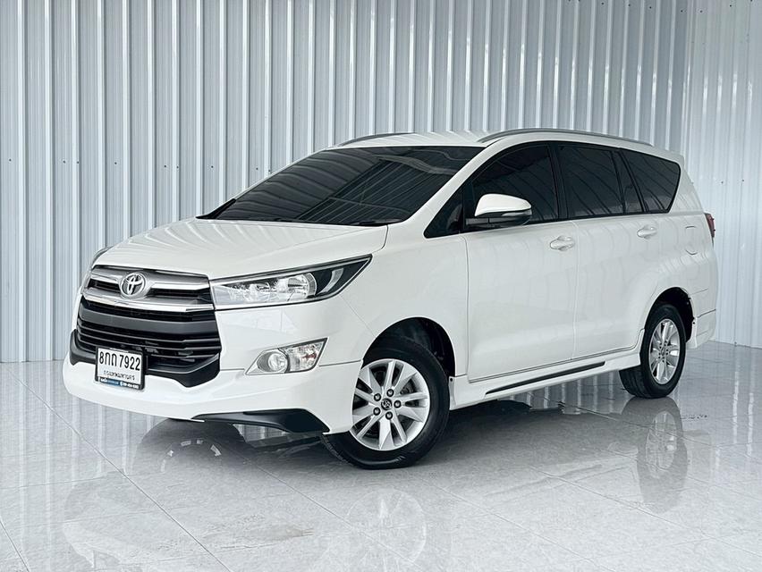 รถครอบครัว 7 ที่นั่ง Innova 2.8G ตัวท๊อป ฟรีดาวน์ 2