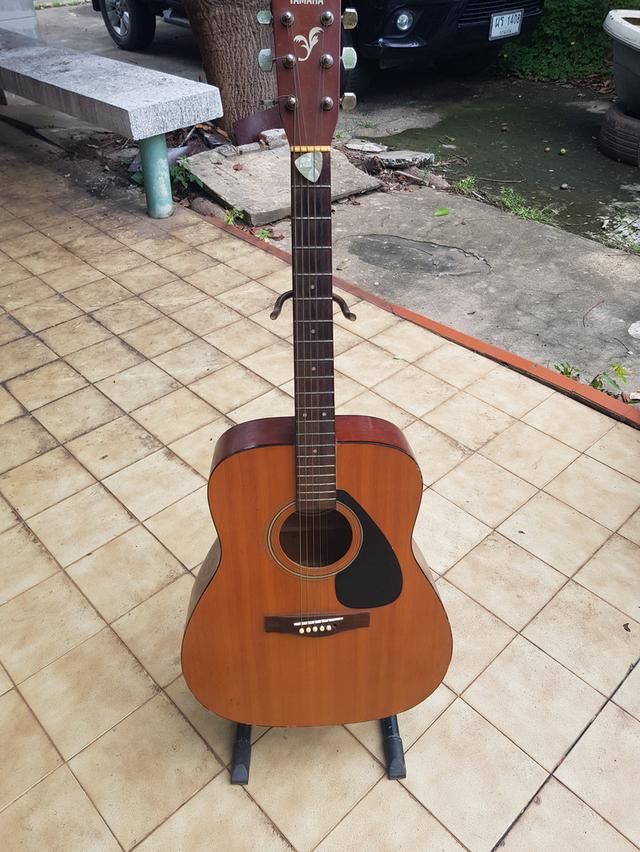 เครื่องดนตรี  กีต้าร์ yamaha fg 310