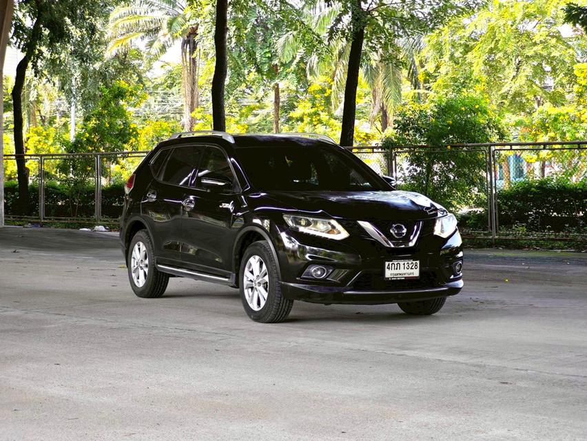 ขายรถ nissan  X-Trail 2.0V 4WD ปี 2015 สีดำ เกียร์ออโต้