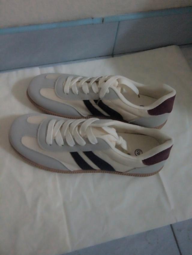 รองเท้าผ้าใบแคนวาสมือ1 3