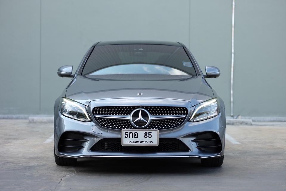 Mercedes Benz C220d AMG ปี 2019 วิ่งน้อย 50,000 km วารันตีศูนย์Benzถึง12/2026 เจ้าของคนเดียว รูปย่อยที่ 3