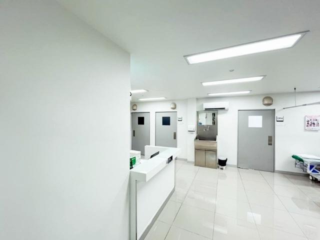 ได้รับใบอนุญาตถูกต้อง 20 นอน 14 น้ำ MRTบางยี่ขัน 1.7 กม. เซนทรัลปิ่นเกล้า 170ม. อาคารทางการแพทย์ 8ชั้น 35ตร.วา. 1125ตร.ม 5