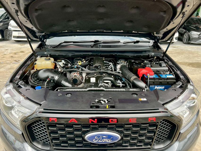 FORD RANGER 2.2 XLT ปี 2022 โฉม HI-RIDER DOUBLE CAB สีเทา เกียร์ธรรมดา ดีเซล 18