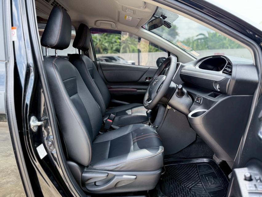 Toyoya Sienta 1.5V ปี20 12