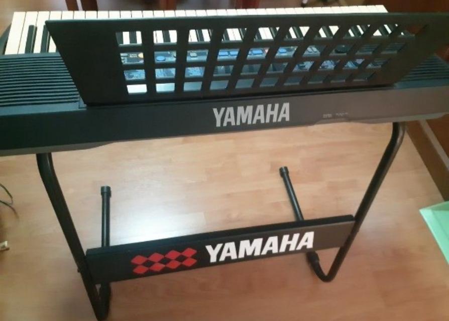 คีย์บอร์ดไฟฟ้า YAMAHA  4