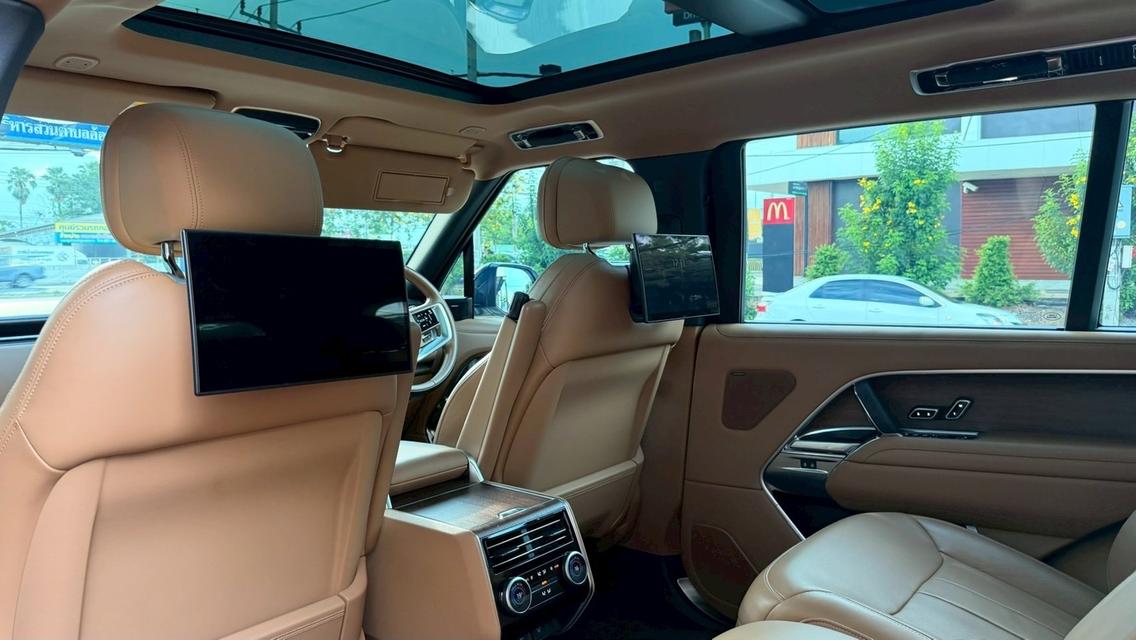 2023 Range Rover 3.0 P440e Plug-In Hybrid LWB AWD Autobiography Plus สีดำ Milage 23,XXX KM รูปที่ 12