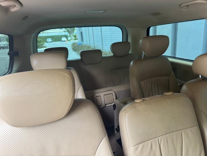 2010 จด 2011 Hyundai H-1 2.5 Deluxe รถยนต์ 11 ที่นั่ง รถครอบครัว ราคา 399,000 บ. 15