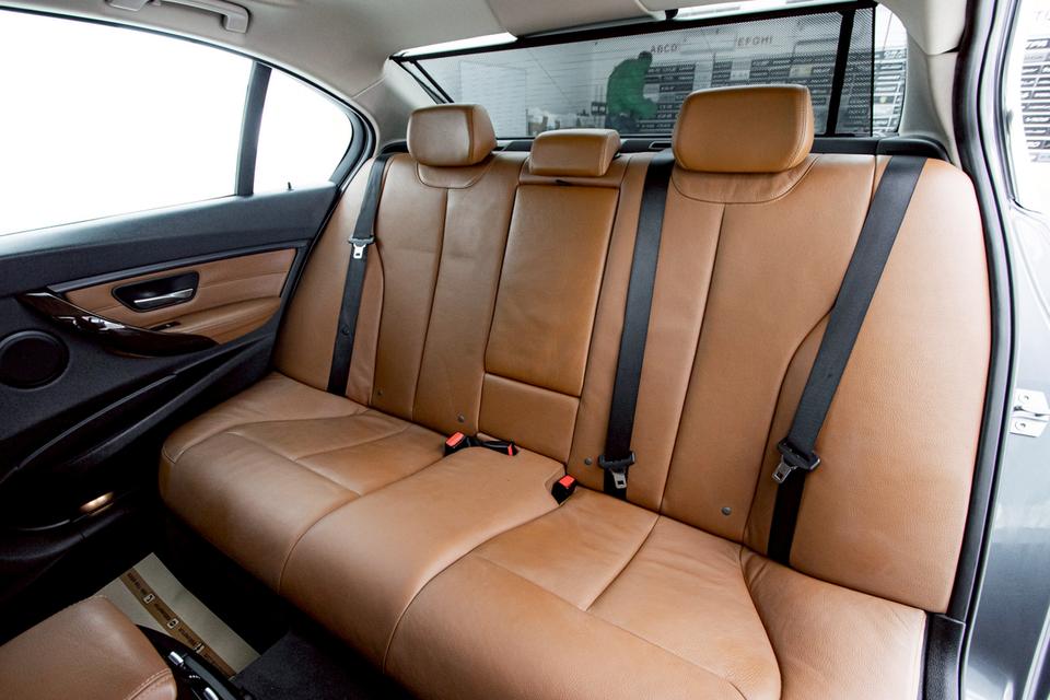 รหัสรถ 1D278 BMW 320i 2.0 LUXURY 2014 7