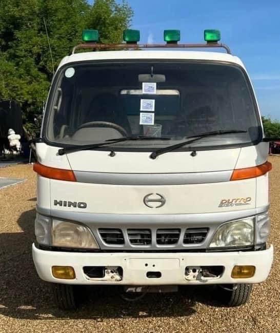 HINO DUTRO 122 แรง ปี 48 รถบรรทุกโม่ผสมปูน 5