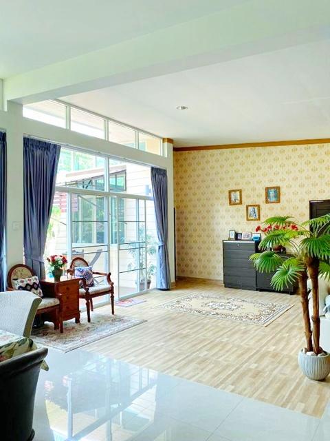 ตลาดดอยสะเก็ด 3กม. สวนพฤกษศาสตร์ทวีชล 1.9 กม. 3นอนให้เช่าบ้านเดี่ยว เป็นธรรมชาติ 66 ตร.วา.264 ตร.ม. 3 น้ำ พร้อมเฟอร์ฯ 5