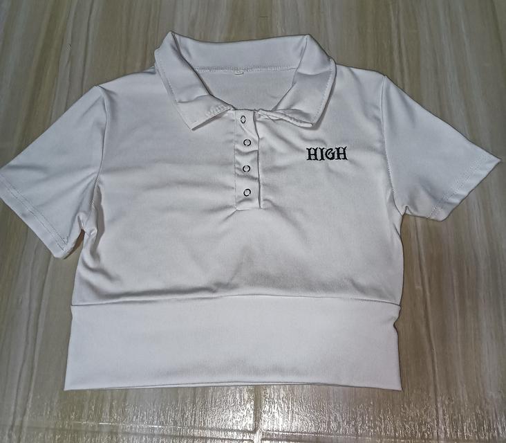 เสื้อครอป คอปก มีกระดุม