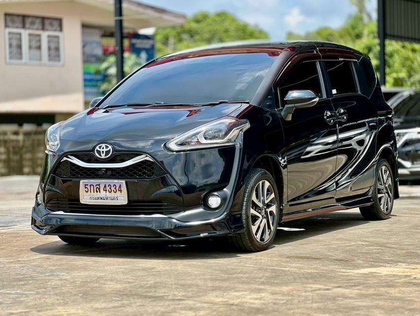 ปี 2020 TOYOTA SIENTA, 1.5 V โฉม ปี16-ปัจจุบันสีดำ เกียร์ออโต้ เครื่องเบนซิน มือเดียวป้ายแดง