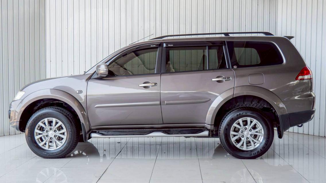 MITSUBISHI PAJERO SPORT 2.5 GT เกียร์AT ปี 2013 สีขาว โฉม ปี08-15 รูปที่ 5