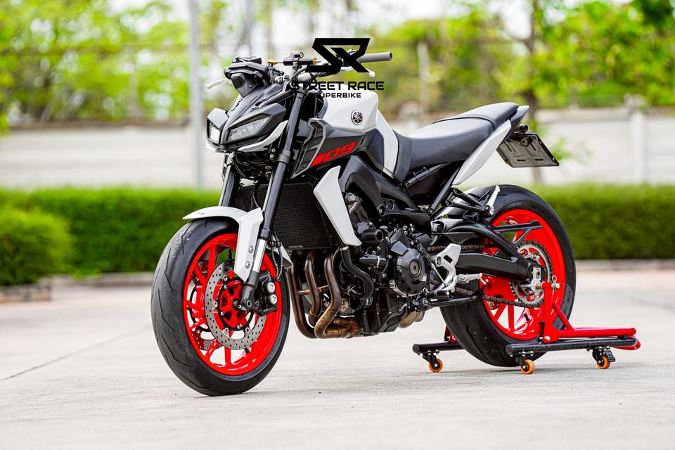 🏍️ #MT09 | 2019 | Rare Factory Grey – Aggressive Naked Style!