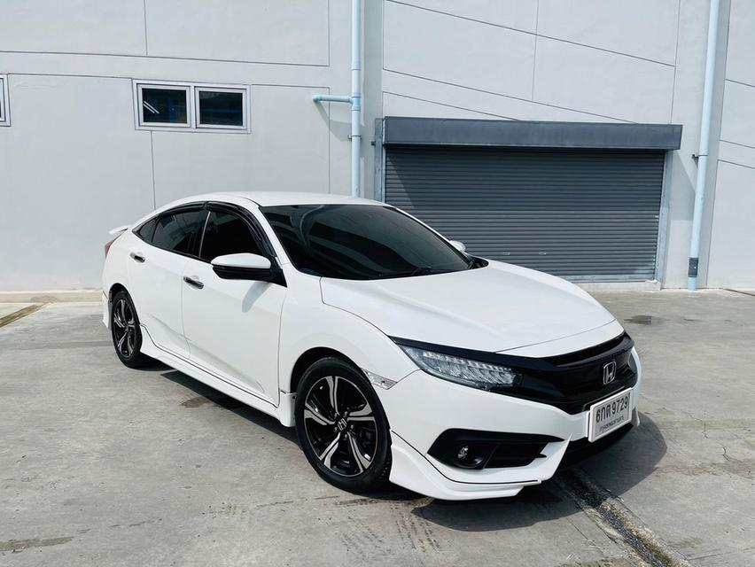 HONDA CIVIC 1.5TURBO RS ปี2017 สีขาว TOP 2