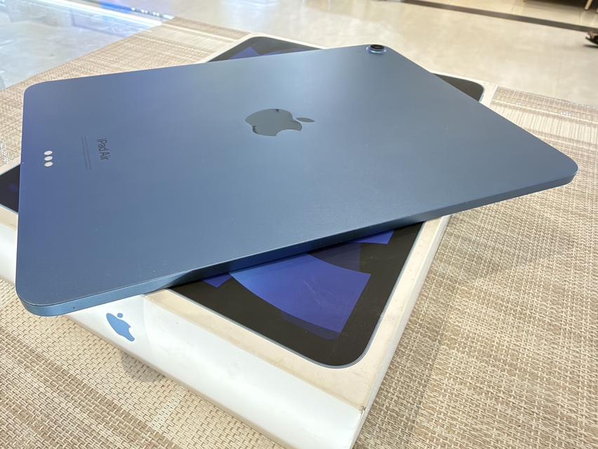 iPad Air 5 WiFi-256GB หน้าจอมีจุด