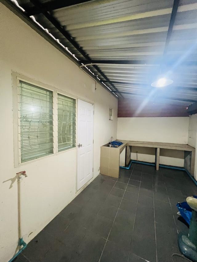 บ้านทาวน์โฮม 2ชั้น หลังริม 53 ตรวา มีพื้นที่ข้างบ้าน 11