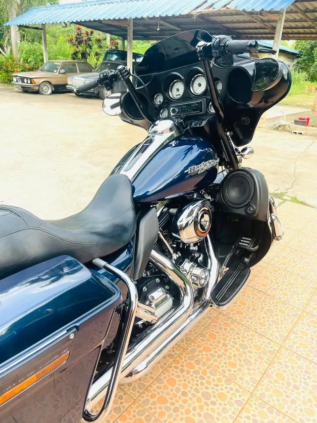 รถสภาพดี Harley Davidson Street Glide 4