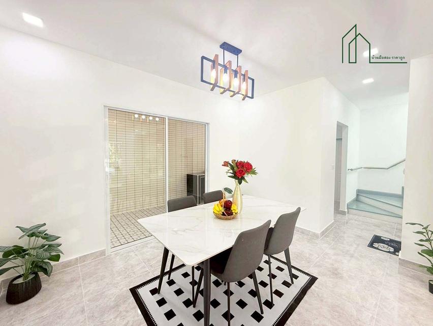 บ้านเดี่ยว 2 ชั้น หมู่บ้านเพอร์เฟคพาร์ค ถนนร่มเกล้า6/1 รีโนเวทใหม่ พร้อมเข้าอยู่ 10