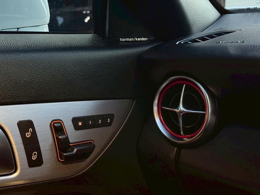 Benz SLK 200 BE ROADSTER ปี 2012 สีขาว 19