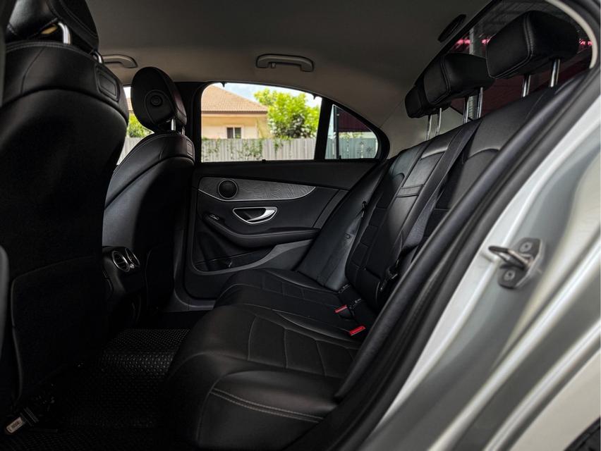 รหัสรถ WRT3214 2017 BENZ C-CLASS, C350e AVANTGARDE  11