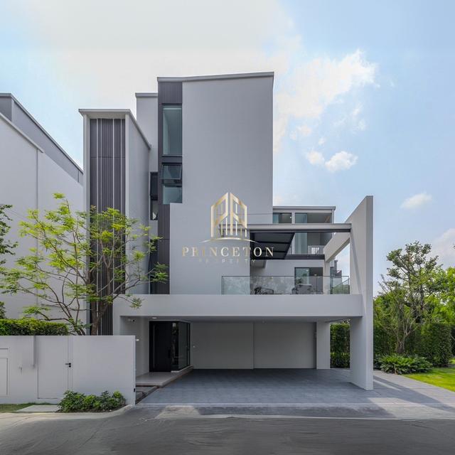 Luxury House For Sale or Rent Vive Krungthep Kreetha 2