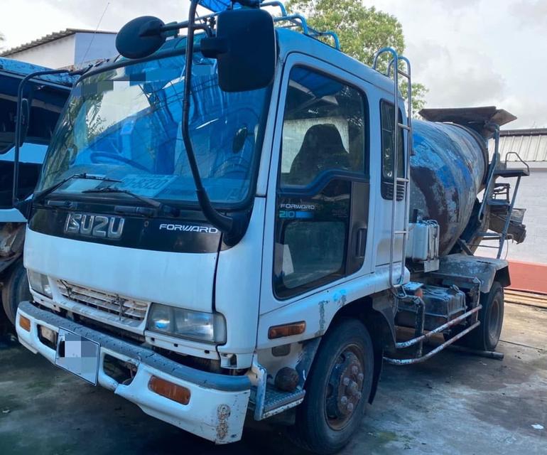 รถโม่ผสมปูน 3 คิว ISUZU FSR-210 แรง 2