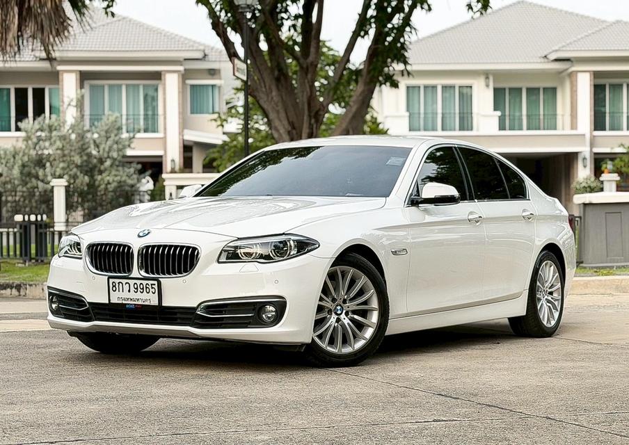 รหัสรถ AVA9965 🎉 BMW 525d Luxury LCI โฉมใหม่ F10 ปี 2016
