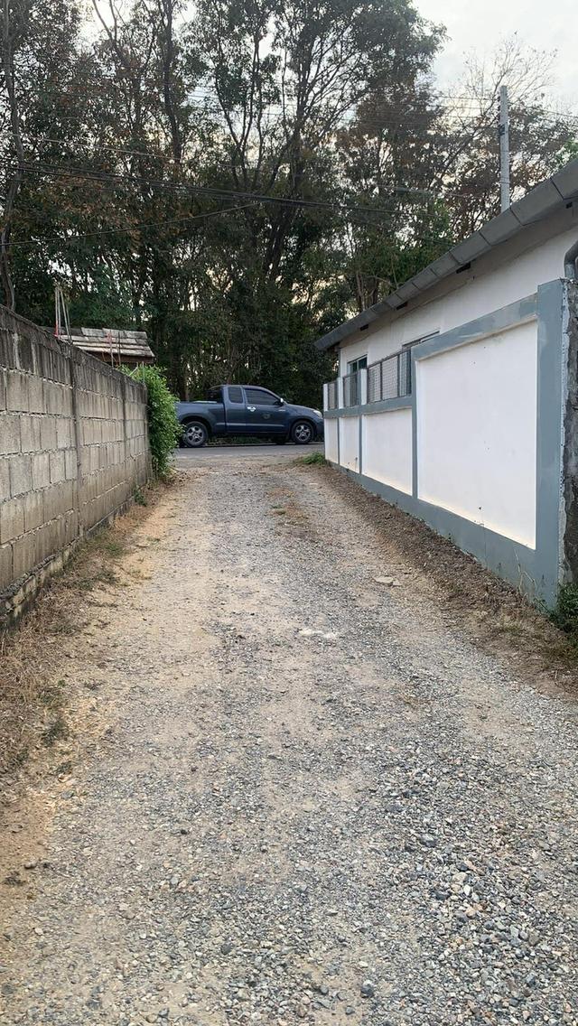 ขายบ้านสองชั้นพร้อมที่ดินหลักแสนหางดงเชียงใหม่ ติดถนน อยู่ใกล้กับตลาดน้ำโท้ง 7