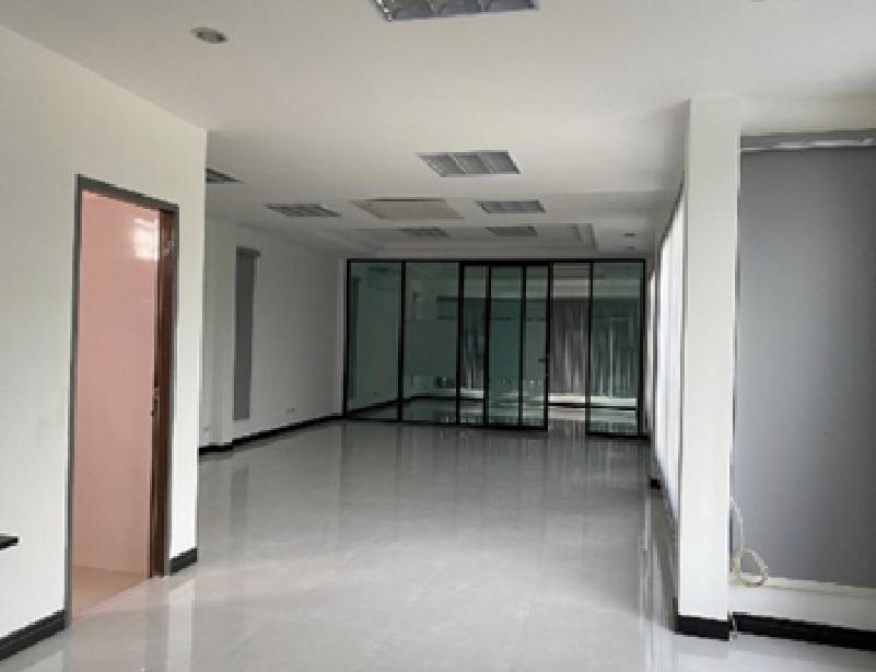 ให้เช่าอาคารสำนักงาน 4 ชั้น ซอยนวมินทร์ เข้าซอยไม่ลึก ใกล้แยกรามอินทรา กม.8 / พื้นที่ใช้สอย 350 ตารางเมตร 8