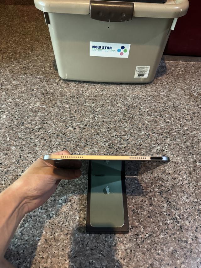 ขายๆๆๆถูกๆๆiPadAir5 M1 สีSpace Gray 256กิ๊ก Wifi Only ใช้งานดีทุกๆฟังชั่นสูนTrueทุกๆฟังชั่นรีสโตได้ตลอดไม่มีติดไอคราว Model TH/A ( จอสวยๆขาวจั๊วไม่เบร 3