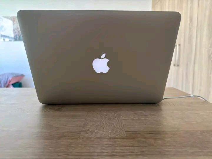 Apple / Macbook Pro สภาพนางฟ้า 3