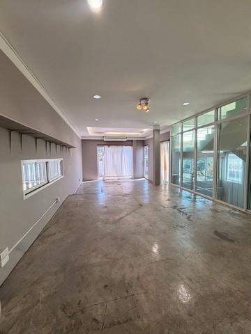 ให้เช่าโฮมออฟฟิศ 3 ชั้น พร้อมดาดฟ้า ซอยเพชรบุรี 47 ใกล้พระราม 9-RCA 5