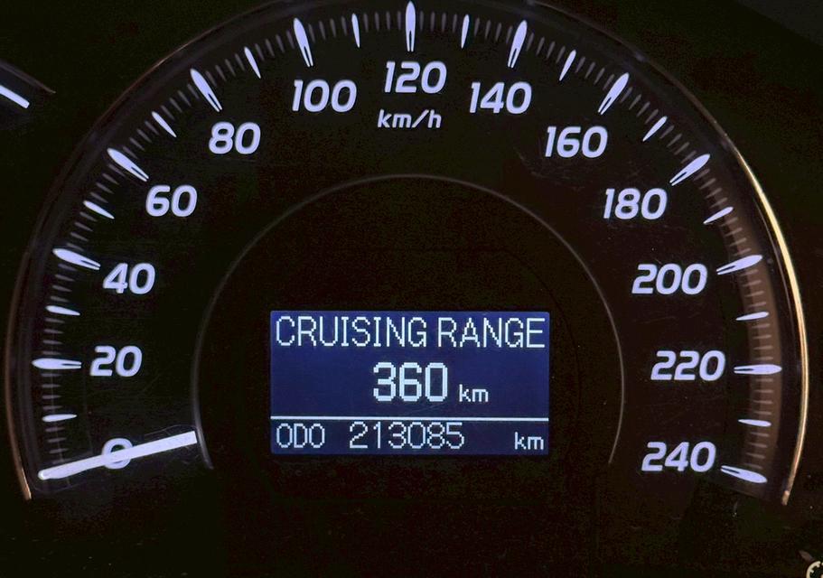 TOYOTA CAMRY 2.4 HV DVD  ปี 2011 14