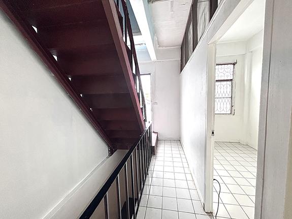 โฮมออฟฟิศ สะพานใหม่ เหมาะทำคลินิก ออฟฟิศ รีโนเวท สไตล์มินิมอล 5 ชั้น พร้อมอยู่ เดินเพียง 50 เมตร ถึง BTS สายหยุด เจ้าของขายเอง 17