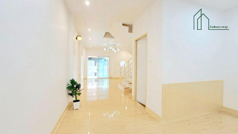 หมู่บ้านรัตนาวดี ติดรถไฟฟ้าคลองบางไผ่ จันทร์ทองเอื่ยม พร้อมอยู่ 9