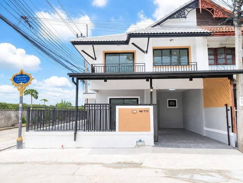 หมู่บ้านพฤกษา3  ถนนวัดลาดปลาดุก บางบัวทอง ทาวน์เฮาส์ 2 ชั้น  หลังมุม ตกแต่งใหม่พร้อมอยู่ มีพื้นที่ด้านข้าง โปร่ง โล่ง รับลมดี บรรยากาศดี 1