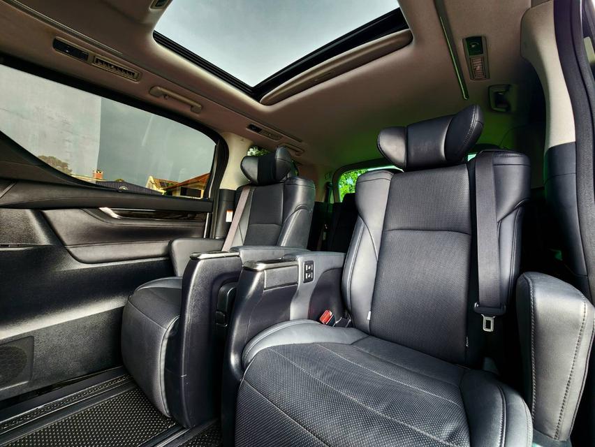 รหัสรถ PEAT0761 🚙🚐TOYOTA ALPHARD​ SRC HYBRID ปี​ 22 12