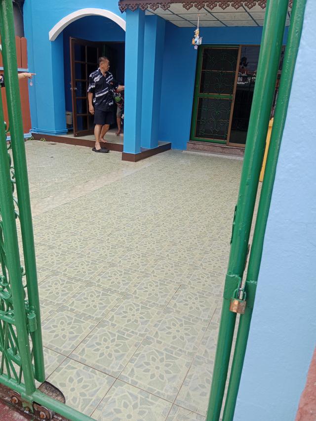 บ้านทาวน์เฮ้าส์ บางปูวิลล่า 11