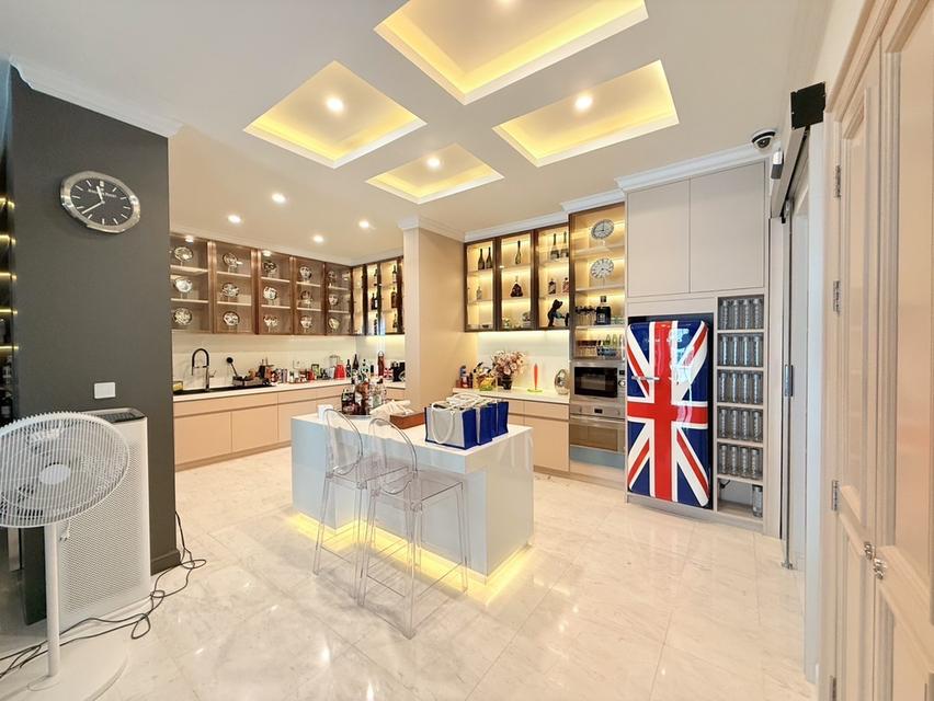 ขายบ้านหรูใจกลางเมือง 3