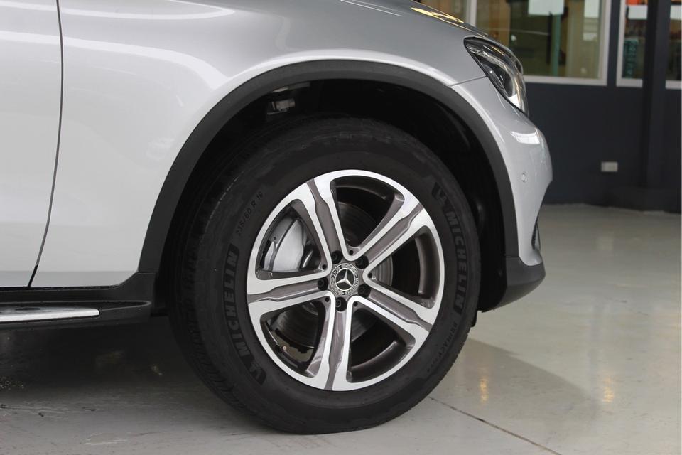 รหัสรถ JRS3751 Mercedes-Benz GLC 220d 4MATIC Off-Road ปี 2019 ดีเซล 3