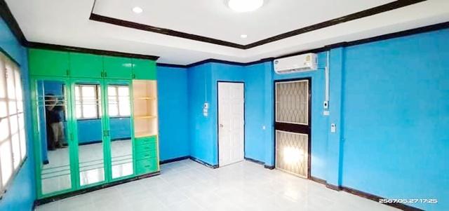 ฟิวเจอร์พาร์ค รังสิต 4.6 กม. ให้เช่าบ้านเดี่ยว 2 ชั้น 41 ตร.วา.220 ตร.ม รร.นานาชาติสยาม 1.4 กม. ตลาดพระรูปคลอง 2 1.8 กม 3