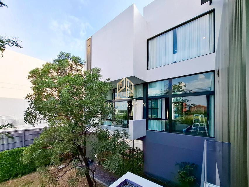 ให้เช่าบ้านหรู นันทวัน พระราม 9 - ศรีนครินทร์ ถนนกรุงเทพกรีฑา ติดโรงเรียน นานาชาติ Wellington 12