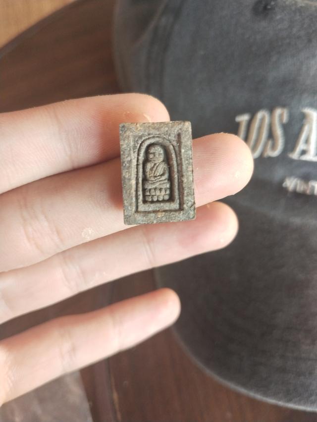 พระผงสมเด็จ หลังหลวงปู่ทวด