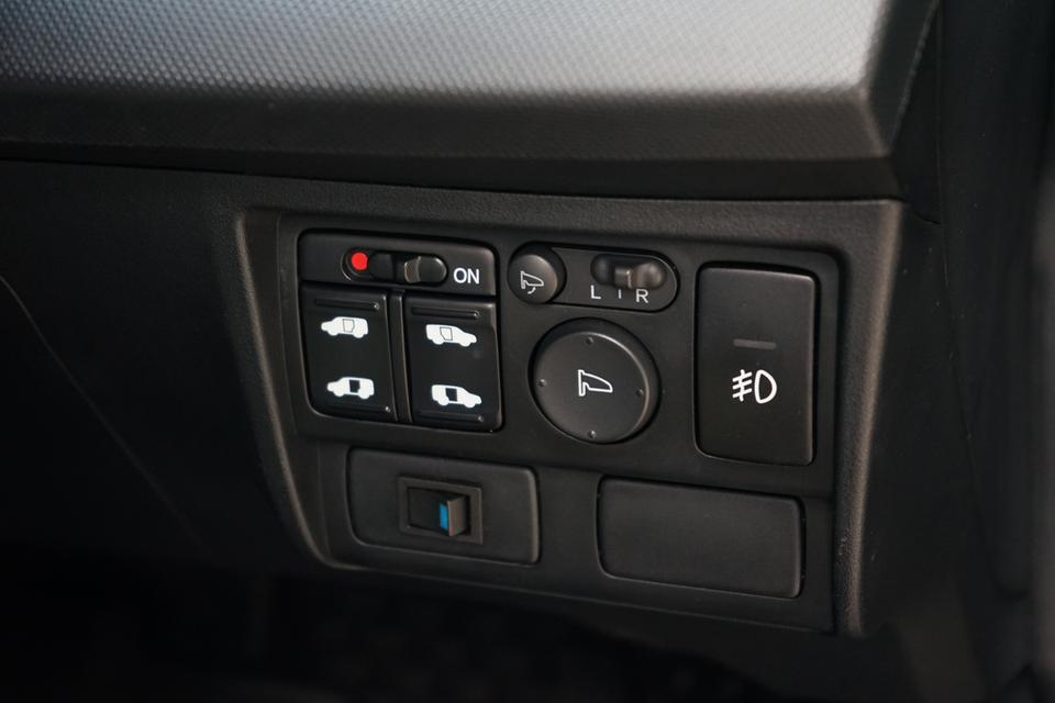 2013 HONDA FREED 1.5EL 12