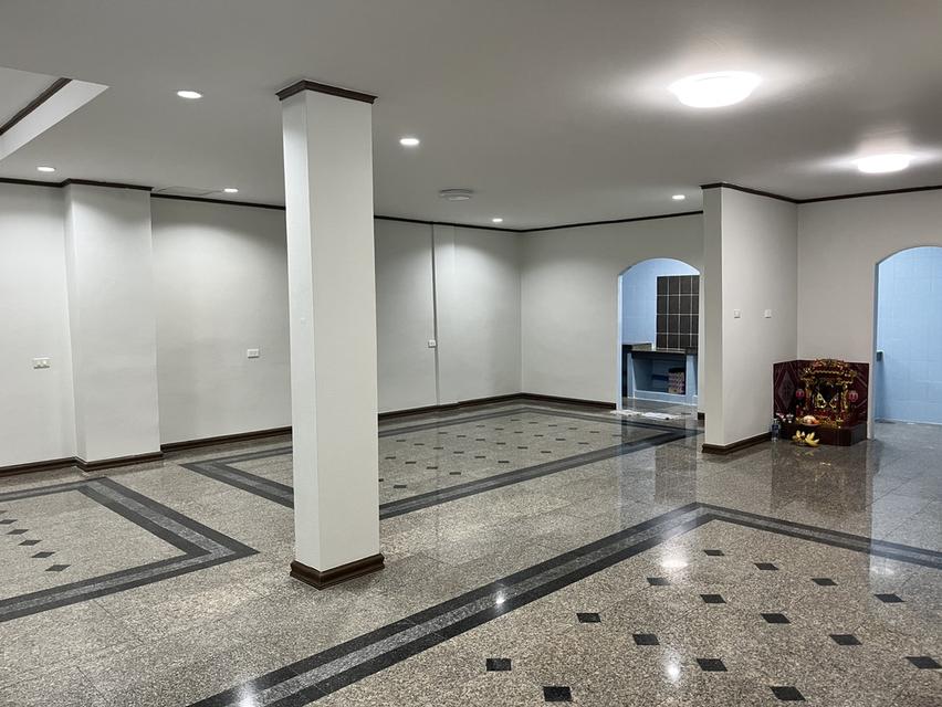 ขายทาวน์เฮ้าส์ 3 ชั้น 2 หลังทะลุกันหมู่บ้านสินทวีสวนธน 1 9