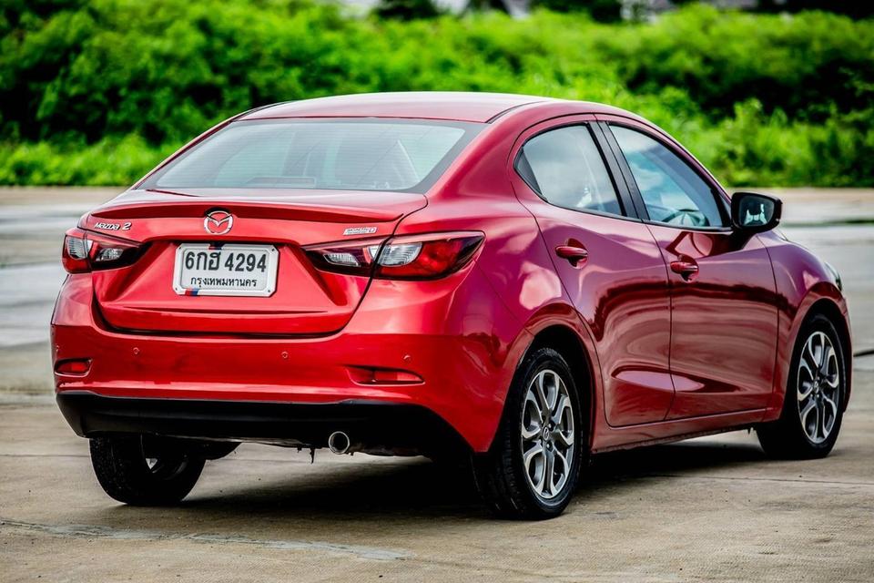 Mazda2 1.5 XD Highplus Led Sedan ปี 2018 เครื่องยนต์ดีเซล MNC รุ่น Top สีแดง 9